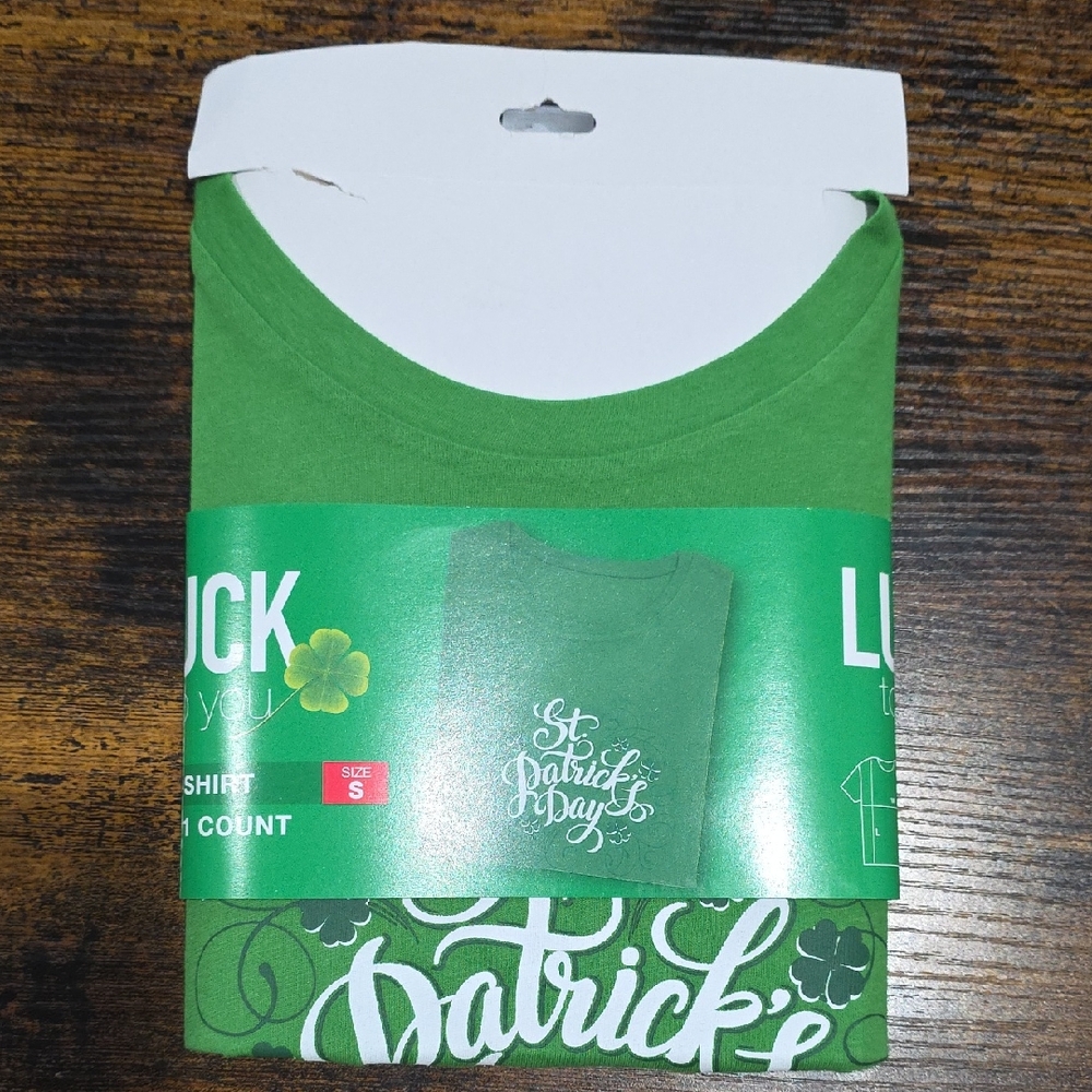 NWT Green St Patricks Day Tshirt Size S